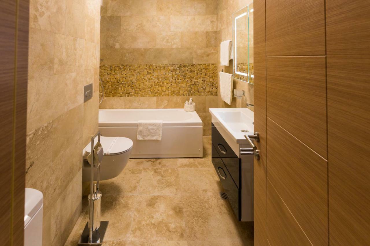 Rose Luxury Apartment Mamaia Exterior foto